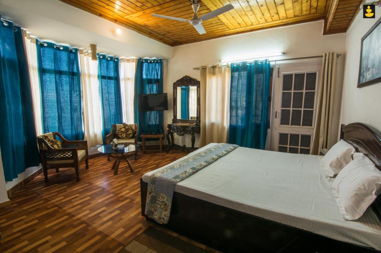 Livingstone 2Bhk Cozy Homestay In Kasauli Hills Exterior foto